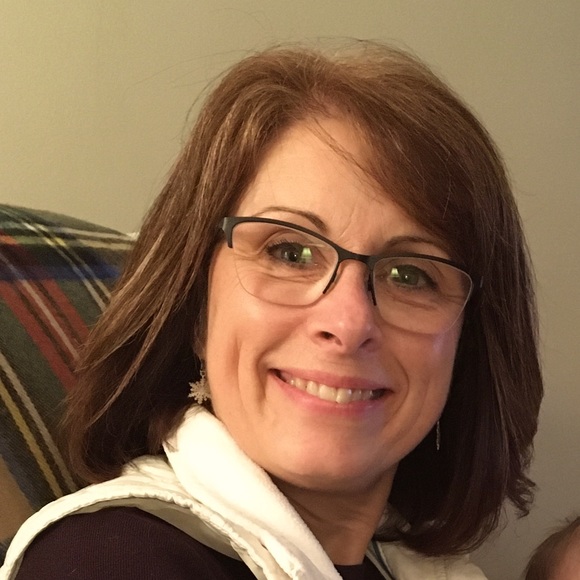 Meet your Posher, Amy - Picture 1 of 1